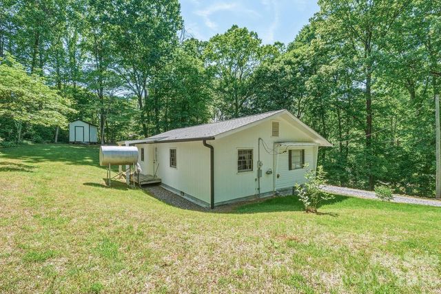 3823 Hickory Highway, Statesville, NC 28677