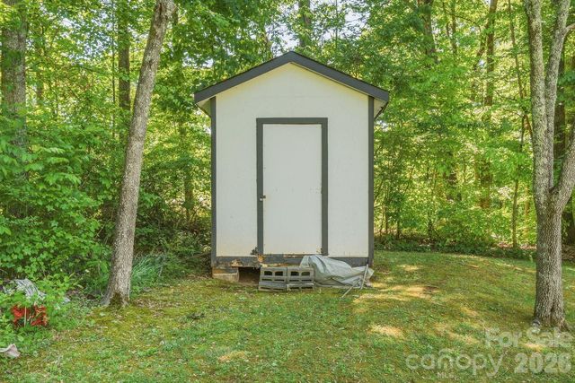 3823 Hickory Highway, Statesville, NC 28677