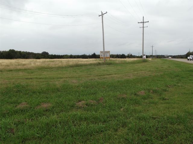 501 S Ray Roberts Parkway, Tioga, TX 76271