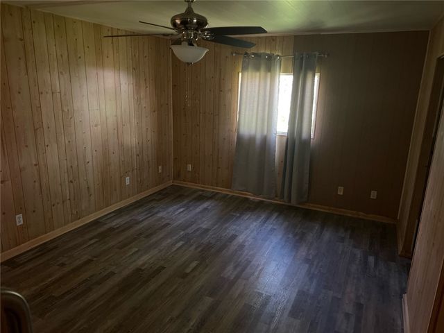 413 Moorehead, Franklin, TX 77856