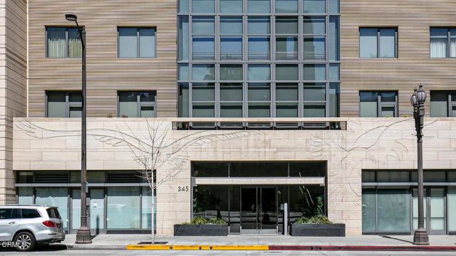 345 E Colorado Boulevard 203, Pasadena, CA 91101