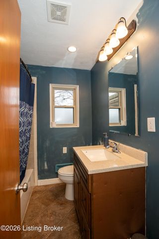 7910 Cedar Brook Dr, Louisville, KY 40219