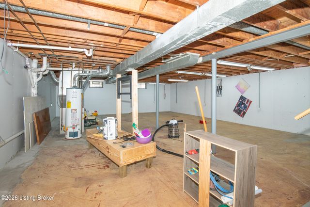 7910 Cedar Brook Dr, Louisville, KY 40219