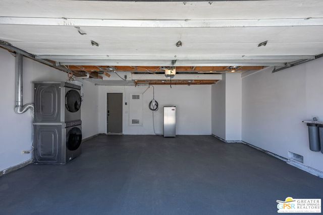 2487 S Gene Autry Trail A, Palm Springs, CA 92264