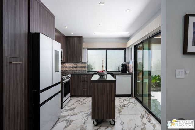 2487 S Gene Autry Trail A, Palm Springs, CA 92264