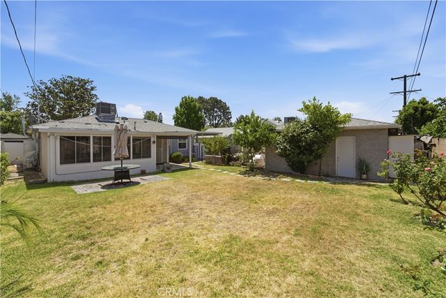 6501 Charlesworth Avenue, North Hollywood, CA 91606