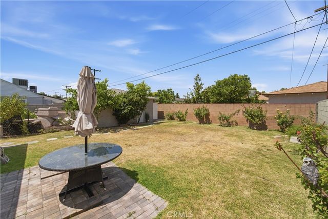 6501 Charlesworth Avenue, North Hollywood, CA 91606
