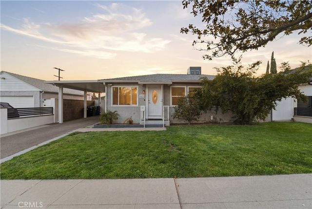 6501 Charlesworth Avenue, North Hollywood, CA 91606