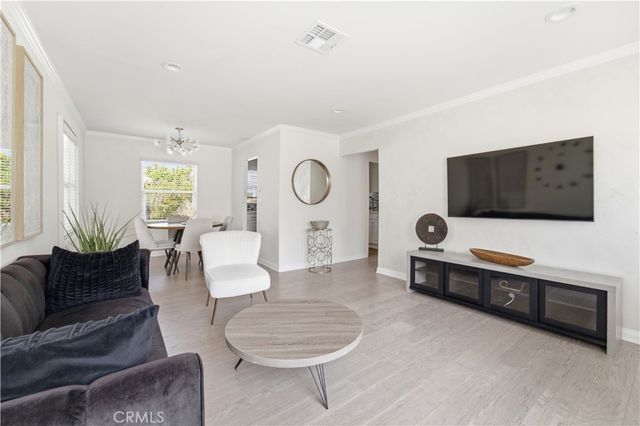 6501 Charlesworth Avenue, North Hollywood, CA 91606