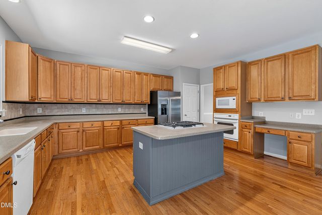 3204 Orchestra Court, Apex, NC 27539
