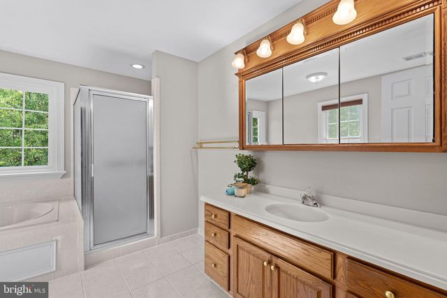 13870 SHELTER MANOR DR, Haymarket, VA 20169