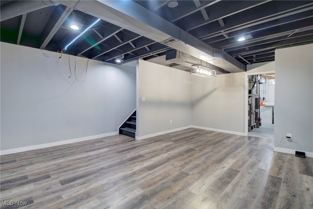 2494 W 7th Street, Cleveland, OH 44113