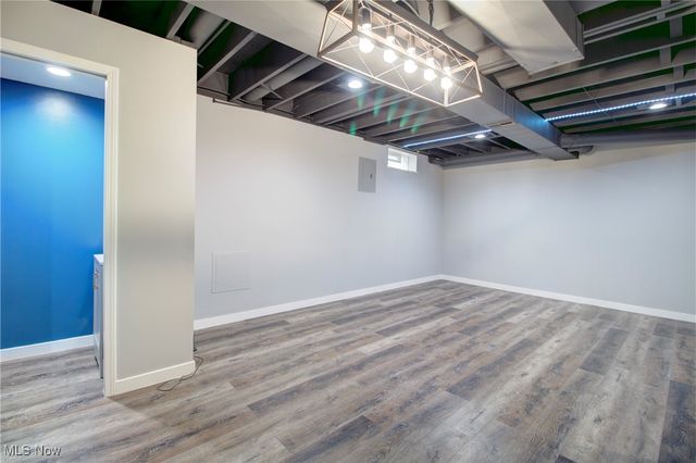 2494 W 7th Street, Cleveland, OH 44113