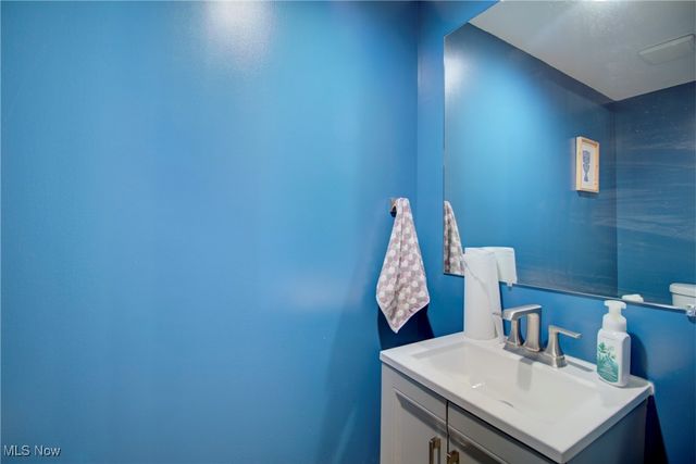 2494 W 7th Street, Cleveland, OH 44113