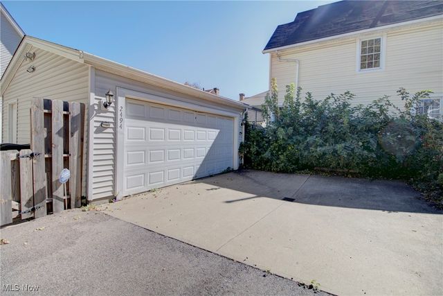 2494 W 7th Street, Cleveland, OH 44113