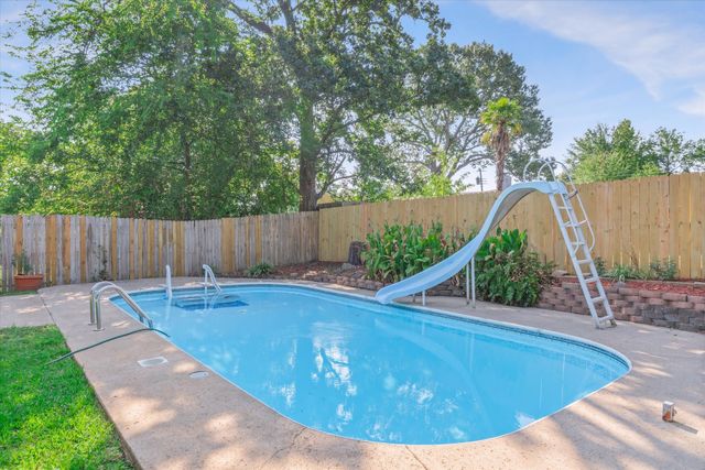 2813 Rockbridge Road, Tyler, TX 75701