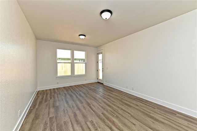 511-513 Lion DR, Leander, TX 78641