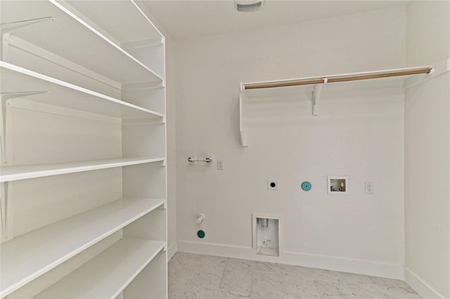 511-513 Lion DR, Leander, TX 78641