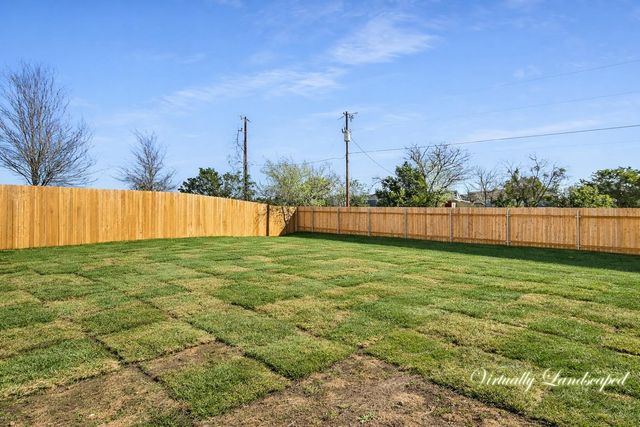 511-513 Lion DR, Leander, TX 78641