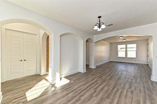 511-513 Lion DR, Leander, TX 78641