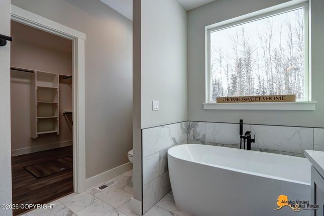 1942 W Cashatt Avenue, Wasilla, AK 99654