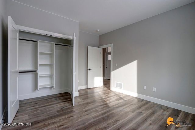 1942 W Cashatt Avenue, Wasilla, AK 99654