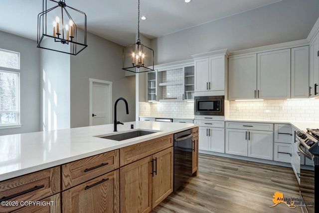 1942 W Cashatt Avenue, Wasilla, AK 99654