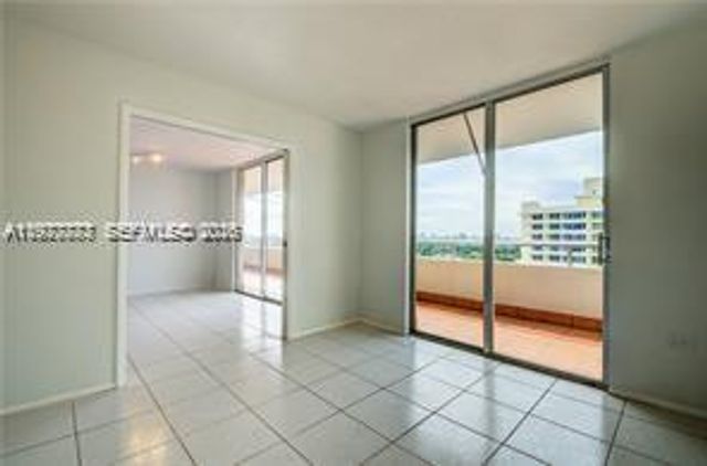 5555 Collins Ave 15W, Miami Beach, FL 33140