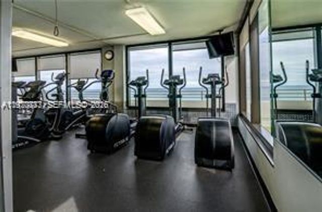 5555 Collins Ave 15W, Miami Beach, FL 33140