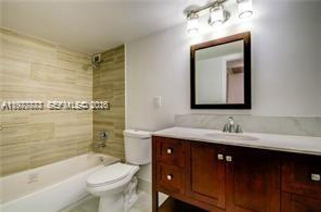 5555 Collins Ave 15W, Miami Beach, FL 33140