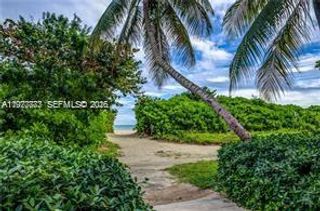 5555 Collins Ave 15W, Miami Beach, FL 33140