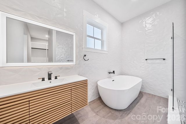 475 Canvasback Road, Mooresville, NC 28117