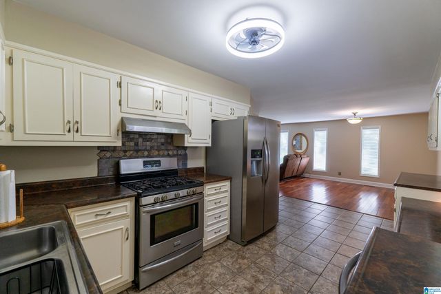 1001 LAKEVIEW AVENUE NW, Cullman, AL 35055