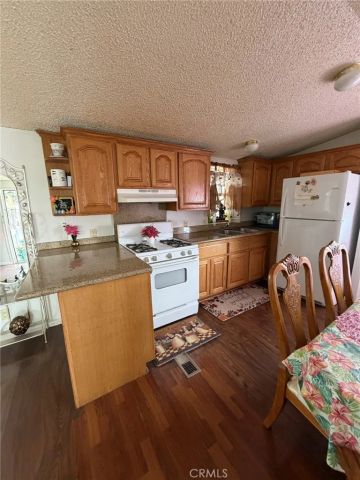 750 E Carson 67, Carson, CA 90745