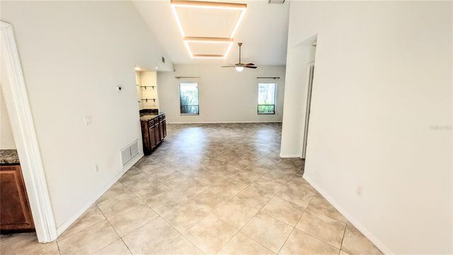 7805 PINE TRACE DRIVE 18, Sarasota, FL 34243
