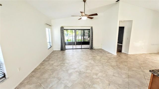 7805 PINE TRACE DRIVE 18, Sarasota, FL 34243