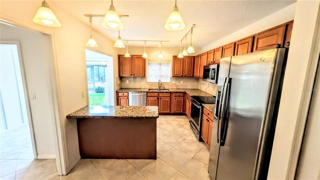 7805 PINE TRACE DRIVE 18, Sarasota, FL 34243