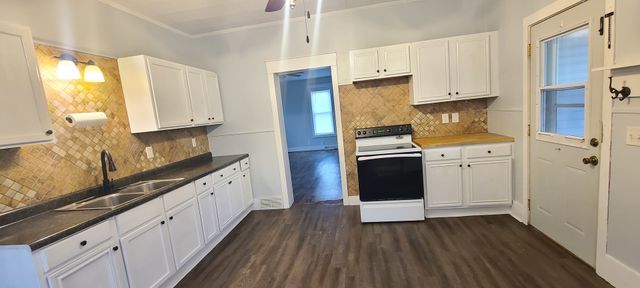 804 S 4th Street, Oregon, IL 61061