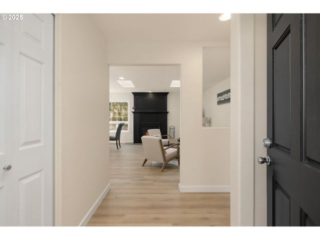 11340 Nw PUMPKIN Ct, Portland, OR 97229