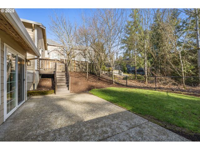 11340 Nw PUMPKIN Ct, Portland, OR 97229
