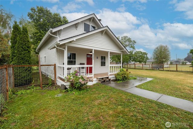 812 Sumas Avenue, Sumas, WA 98295