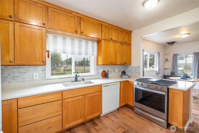812 Sumas Avenue, Sumas, WA 98295
