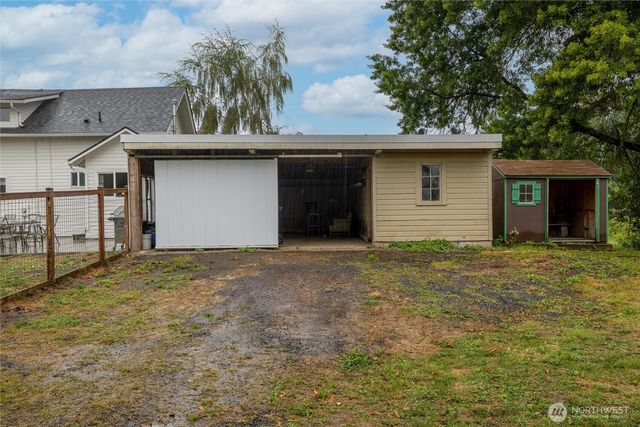 812 Sumas Avenue, Sumas, WA 98295