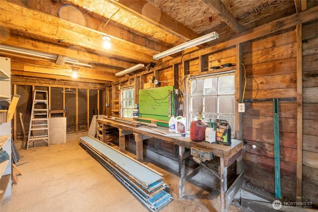 812 Sumas Avenue, Sumas, WA 98295