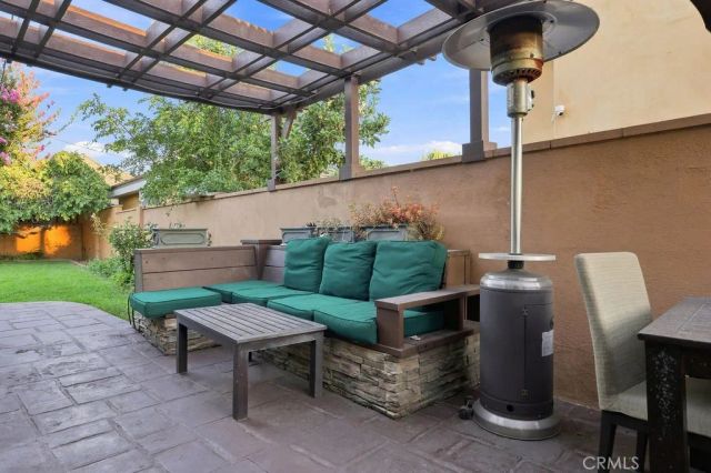 2812 N Buena Vista Street, Burbank, CA 91504
