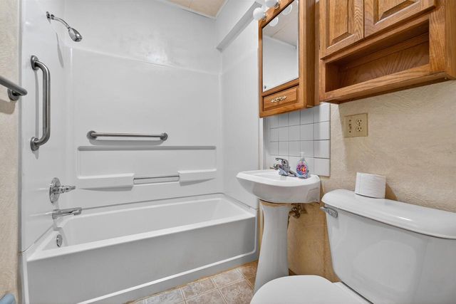 1702 S PERKINS STREET, Appleton, WI 54914