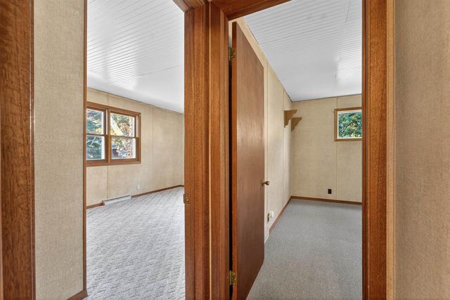 1702 S PERKINS STREET, Appleton, WI 54914