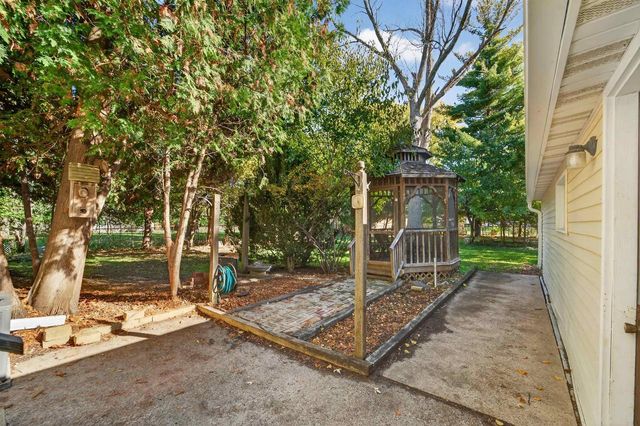 1702 S PERKINS STREET, Appleton, WI 54914