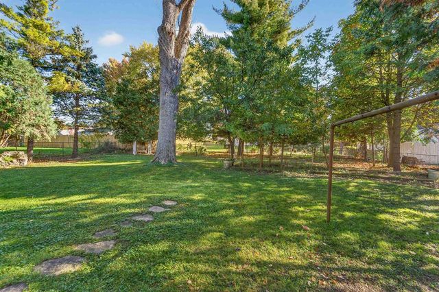 1702 S PERKINS STREET, Appleton, WI 54914