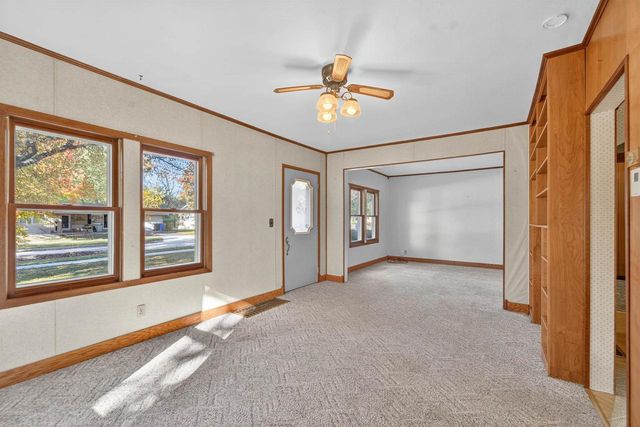 1702 S PERKINS STREET, Appleton, WI 54914